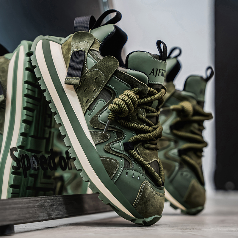 Crossfit Hard - Sepatu Pria Olahraga dan Santai Penambah