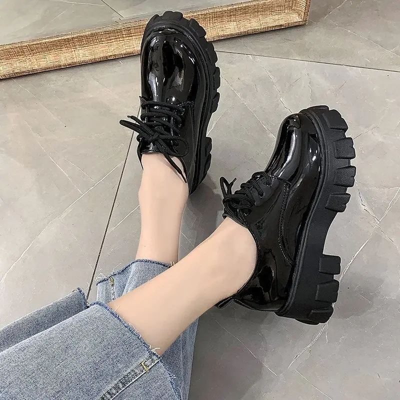 Gear Up Crossfit - Sepatu Wanita Kasual Serbaguna Platform Sol